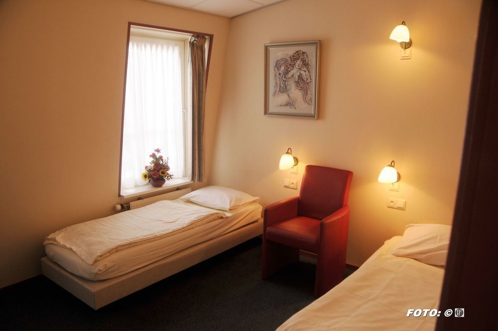 Hotel Het Galjoen Dronten Exterior photo