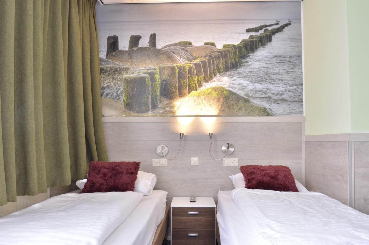 Hotel Het Galjoen Dronten Exterior photo